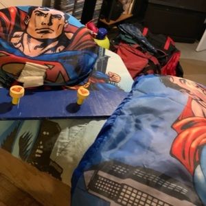 Cap rack, sleeping bag, comfortable